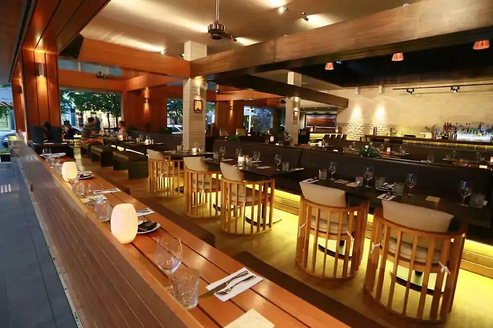Hotel Laguna Noosa 4*,  Australia